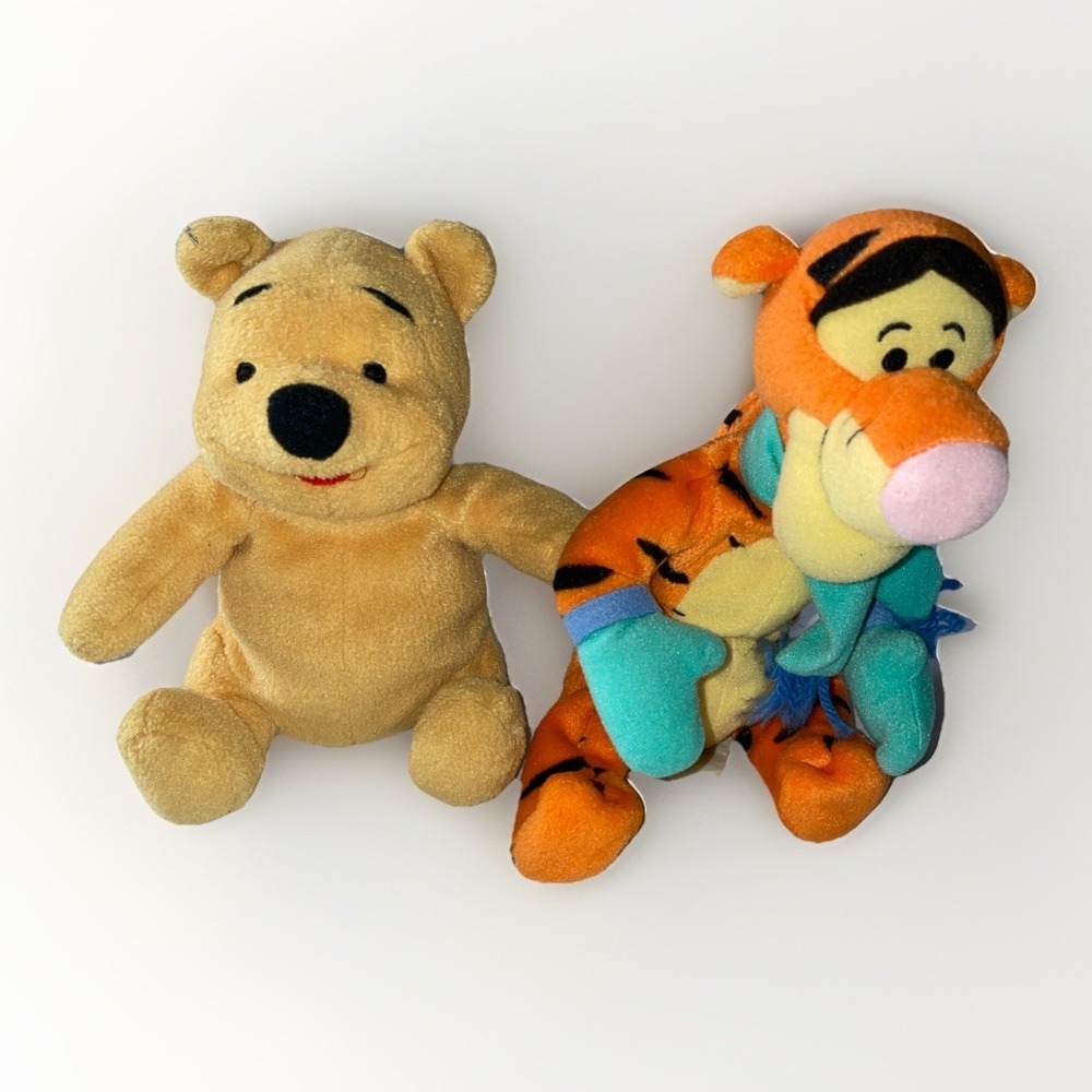 Disney Bean Frosty Friend Tigger+‎  Winnie The Pooh Winter Scarf Vtg Mattel